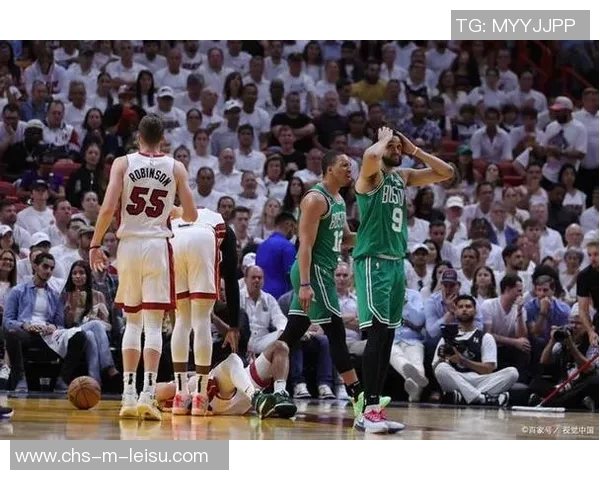 伊朗与巴林激战正酣亚洲杯预选赛精彩对决引发球迷热议